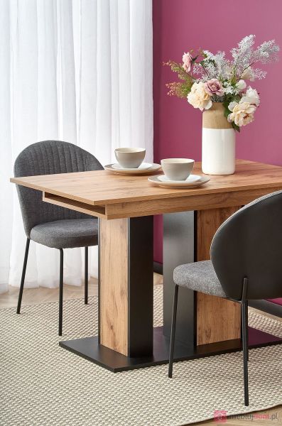 Разтегателна трапезна маса DOLOMIT – дъб вотан и черно с механизъм за разтягане, устойчиво ПДЧ и стилен дизайн за модерна трапезария